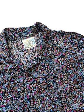Men's Casual Short-Sleeve Button Shirt in Multicolor Paisley